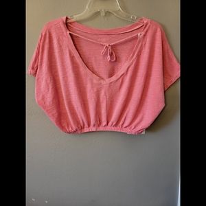 Aeropostale womens crop Size small shirt.  Pink.